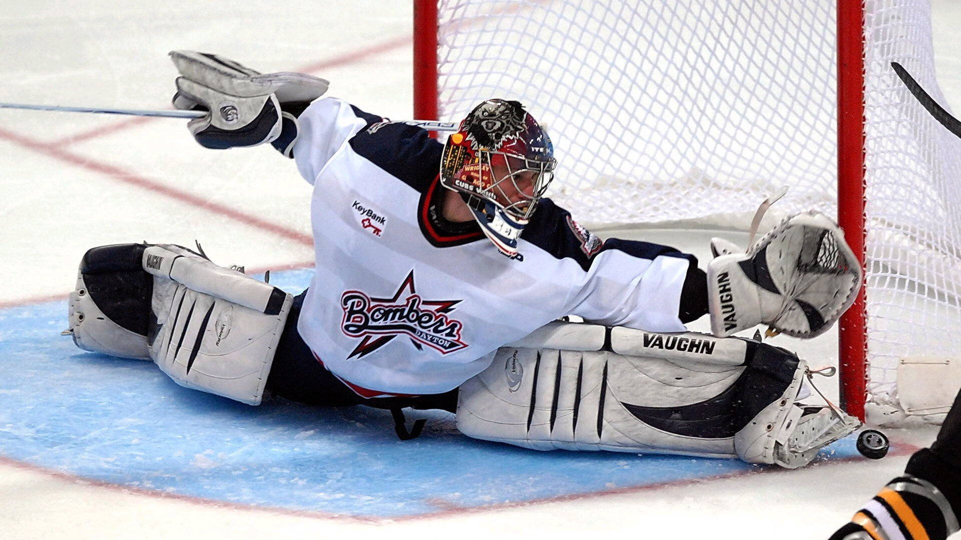 张继科统治全场，波兰队力克韩国队—一场跨越国界的乒乓传奇